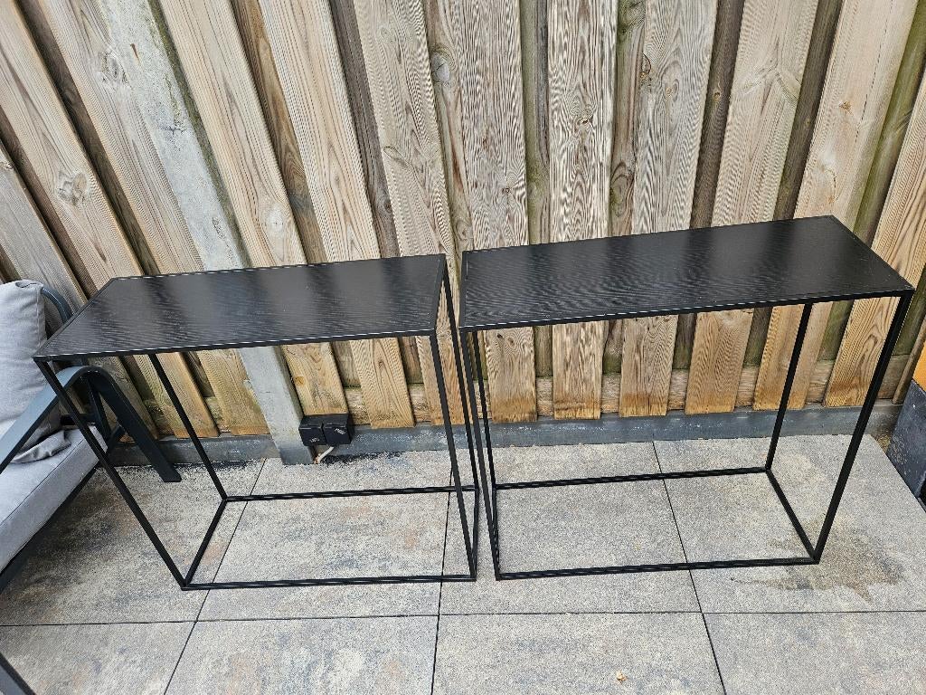 Twee zwarte bijzettafeltjes te koop, Huis en Inrichting, Ophalen, Overige materialen, 55 tot 75 cm, Zo goed als nieuw