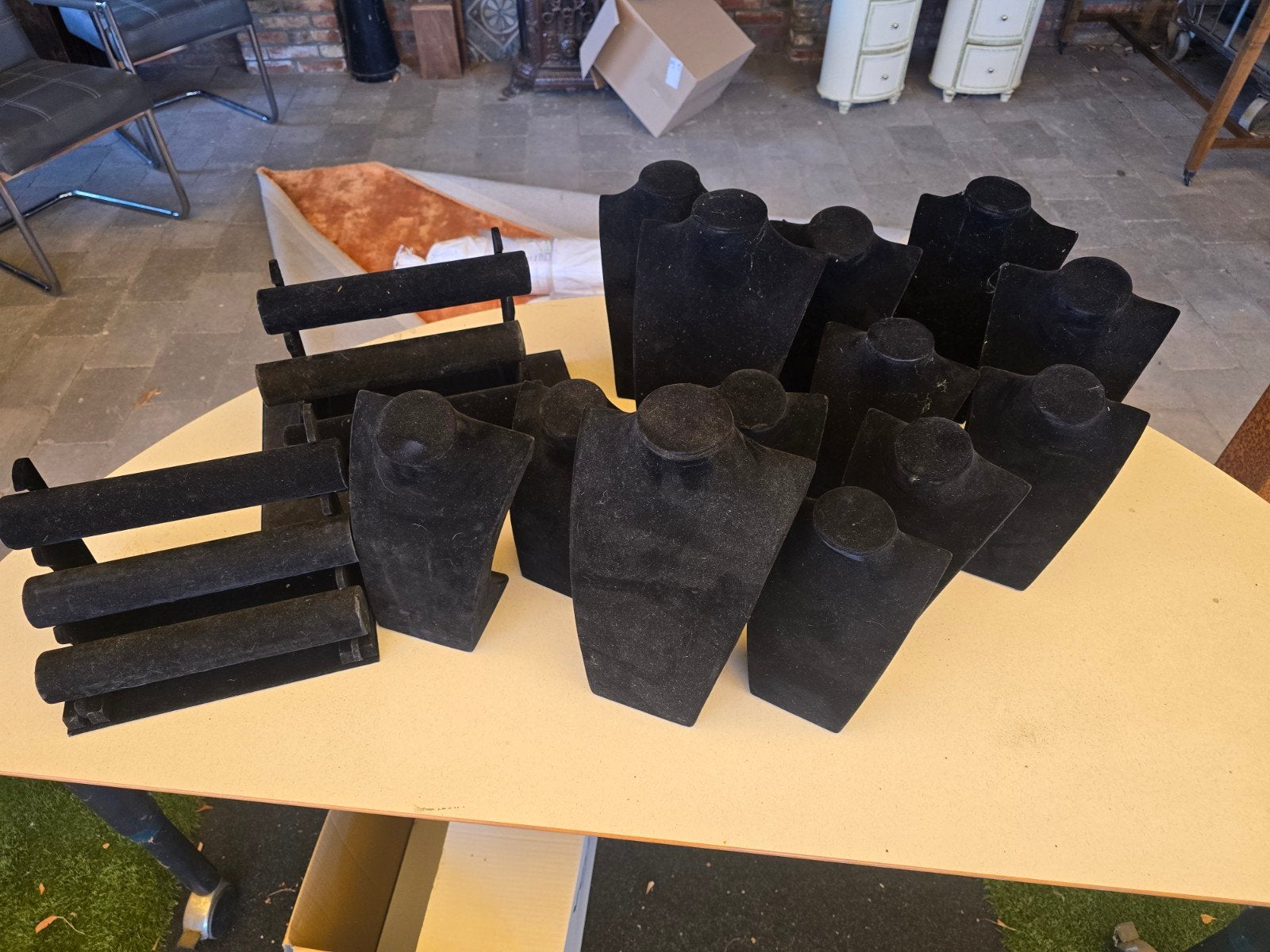 Set van 15 zwarte sieradenstandaards en display bustes, Ophalen of Verzenden, Gebruikt