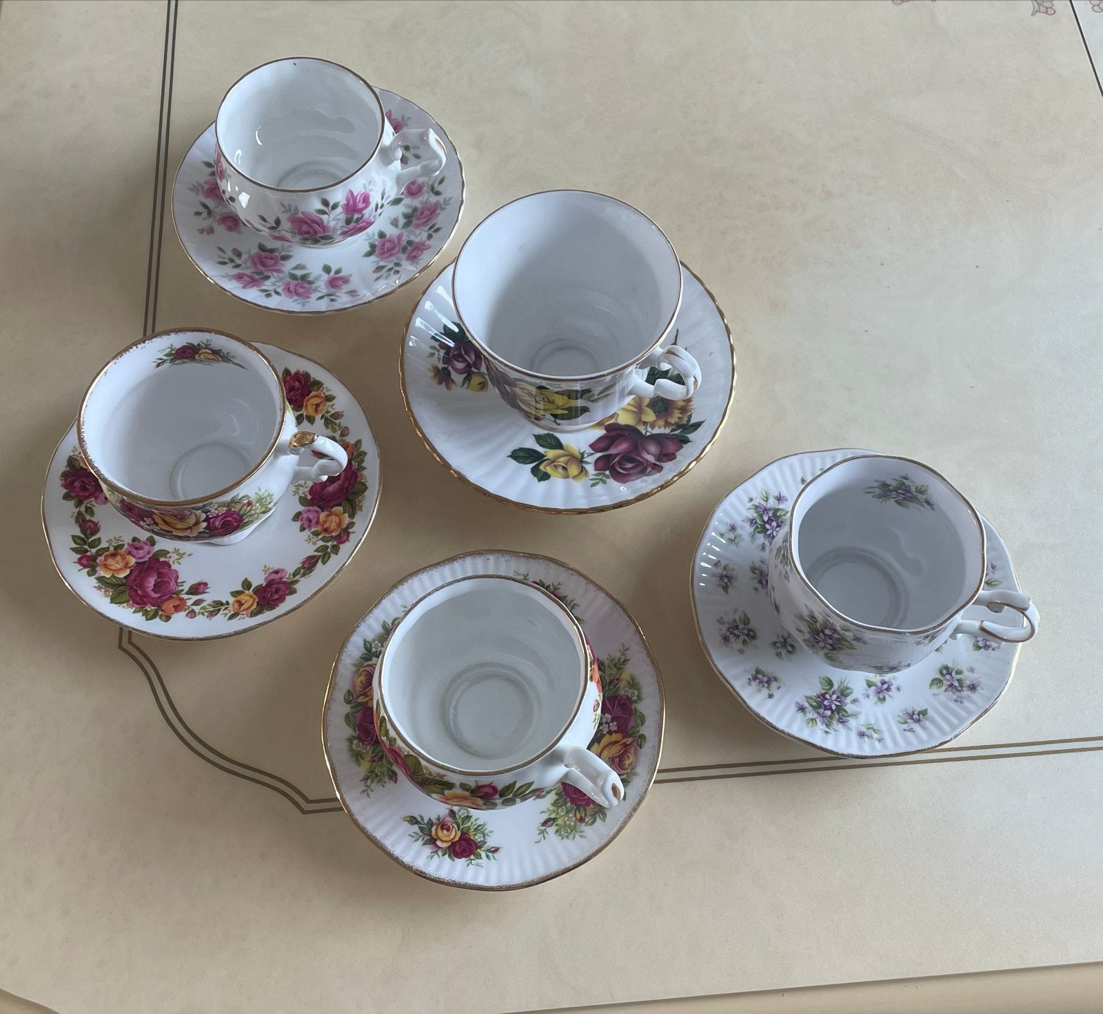 Set van 5 Vintage Engelse Bone China Kopjes en Schotels, Ophalen of Verzenden