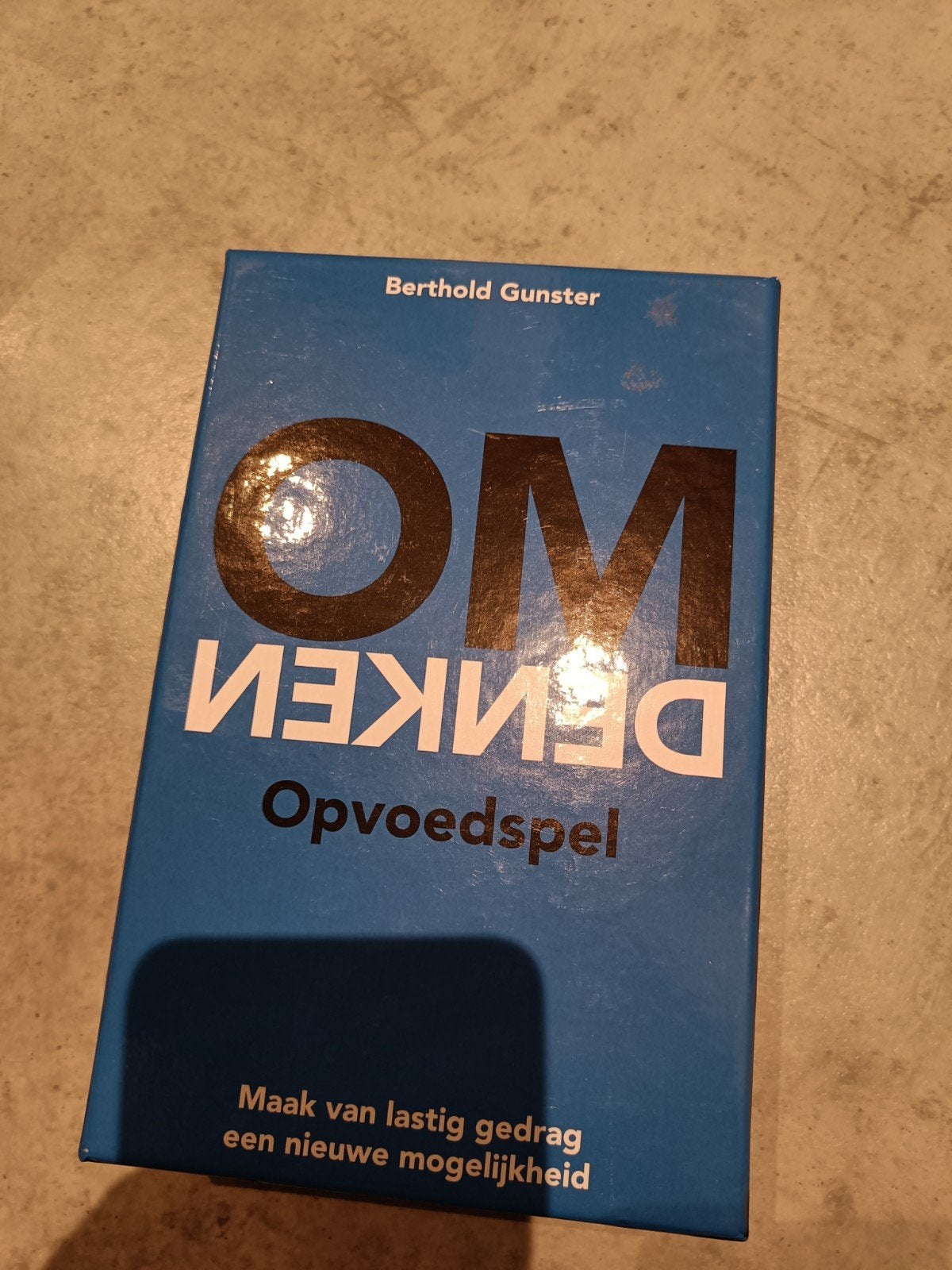 OMDENKEN Opvoedspel - Berthold Gunster, Vijf spelers of meer, Ophalen of Verzenden, Zo goed als nieuw, OMDENKEN