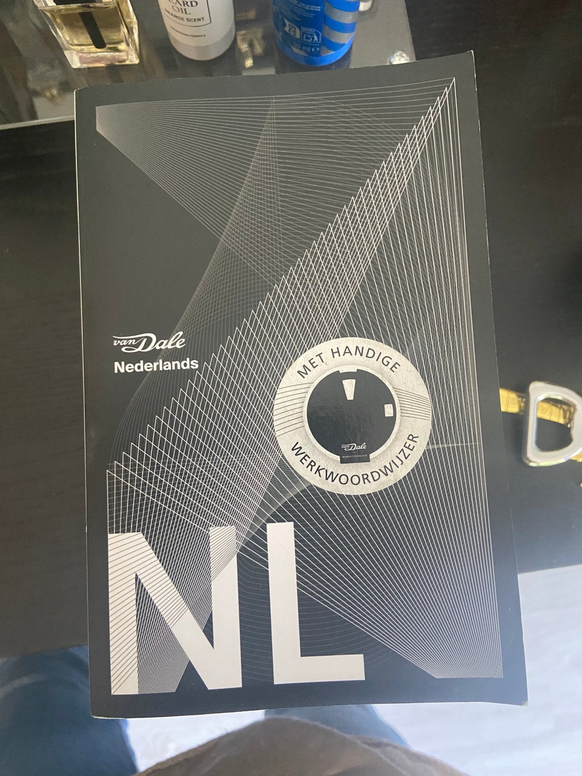Woordenboek nederlands, Boeken, Woordenboeken, Ophalen, Zo goed als nieuw, Van Dale, Nederlands