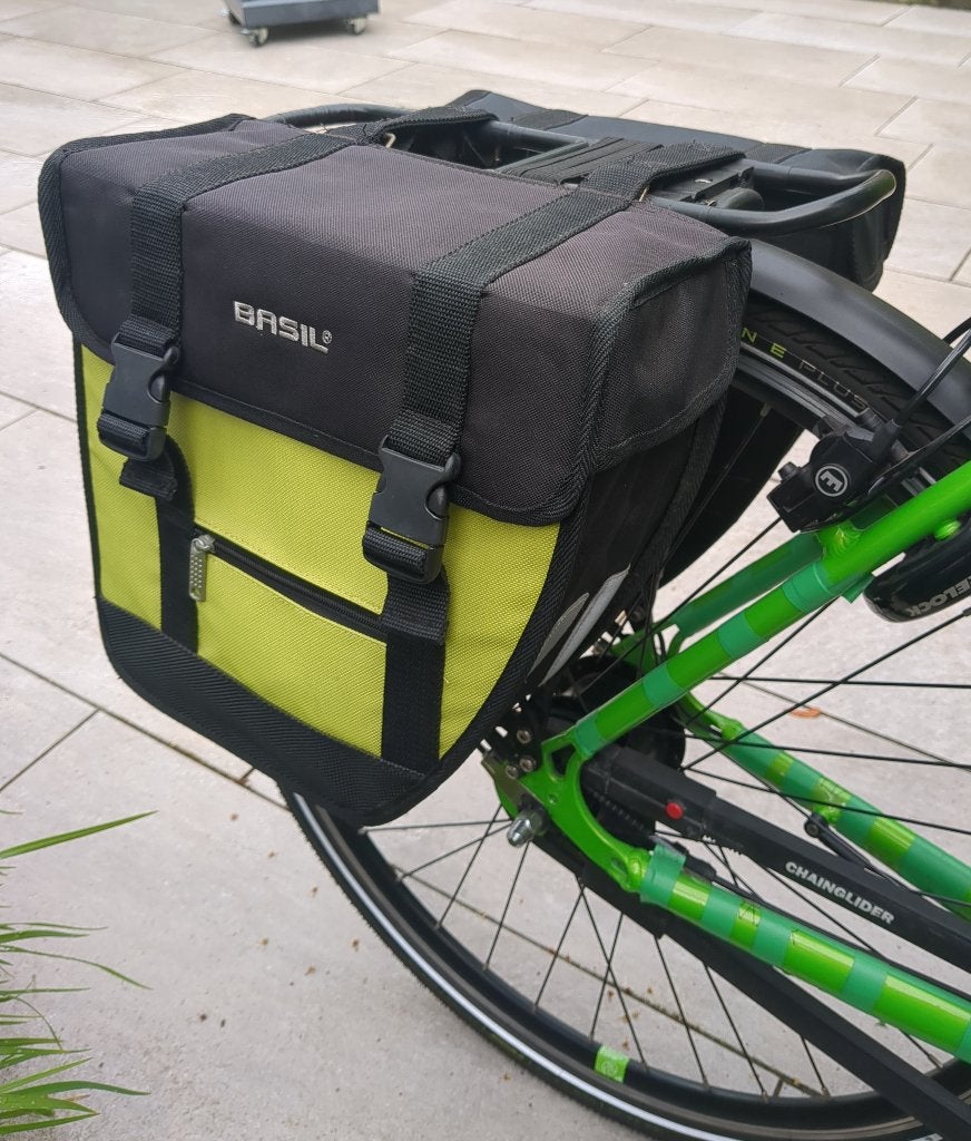 Fietstassen, Fietsen en Brommers, Fietsaccessoires | Fietstassen, Ophalen, Zo goed als nieuw, Basil  zwart