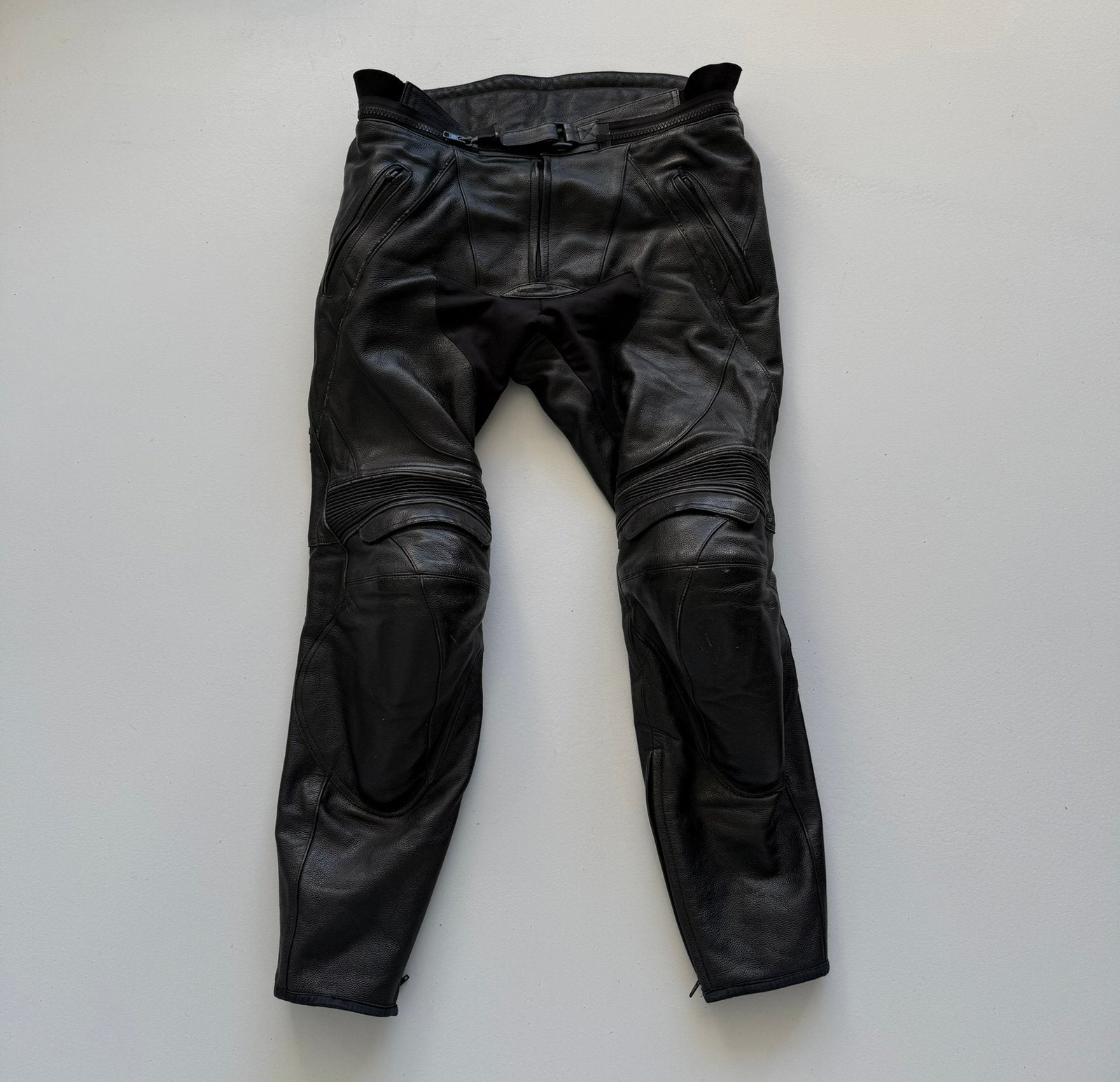 Triumph Lederen Motorboek | Maat 38/48, Ophalen of Verzenden, Tweedehands, Dames, Broek | leer