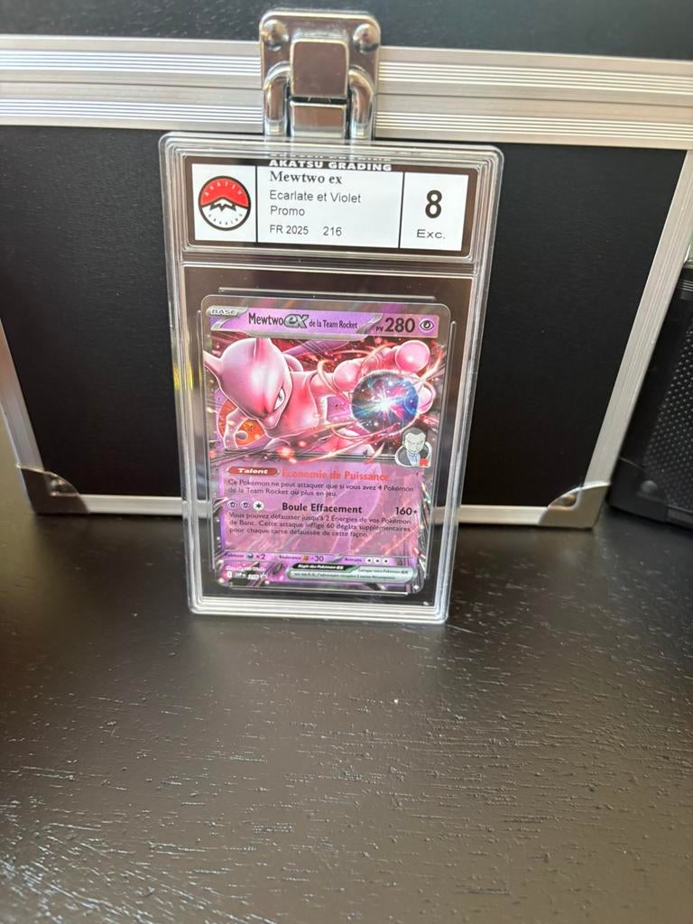 Mewtwo ex grade 8, Ophalen of Verzenden, Zo goed als nieuw, Meerdere kaarten, Foil