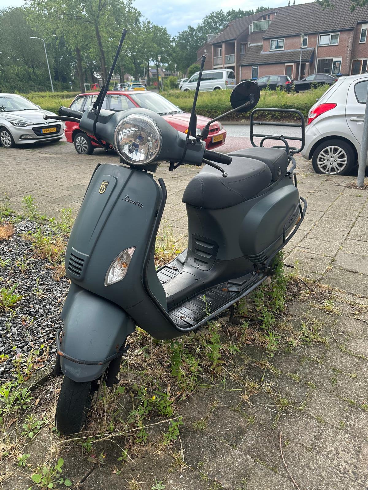 BTC Riva Scooter, Fietsen en Brommers, Snorfietsen en Snorscooters, Ophalen of Verzenden, Zo goed als nieuw, Benzine, Overige merken