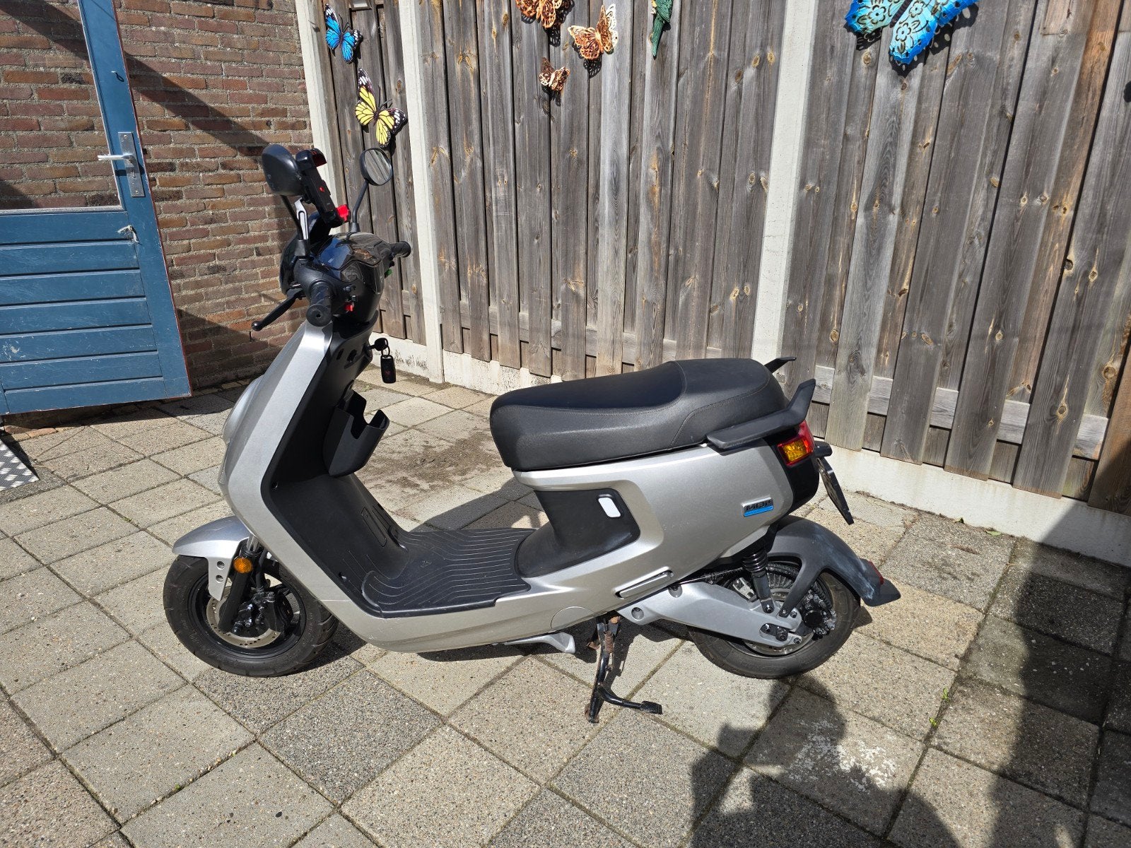 Foto 3 van Niu mqi+ sport