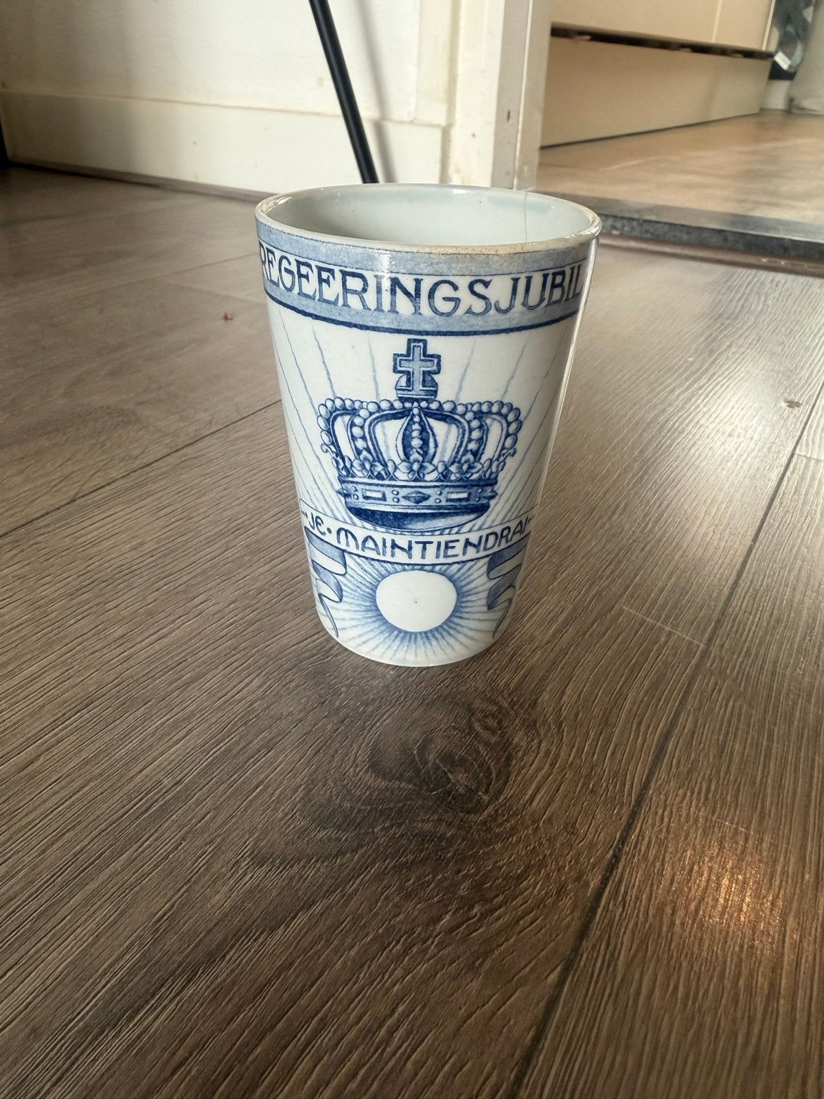 Petrus Regout Jubileumbeker Koningin Wilhelmina 1898-1923, Antiek en Kunst, Ophalen of Verzenden