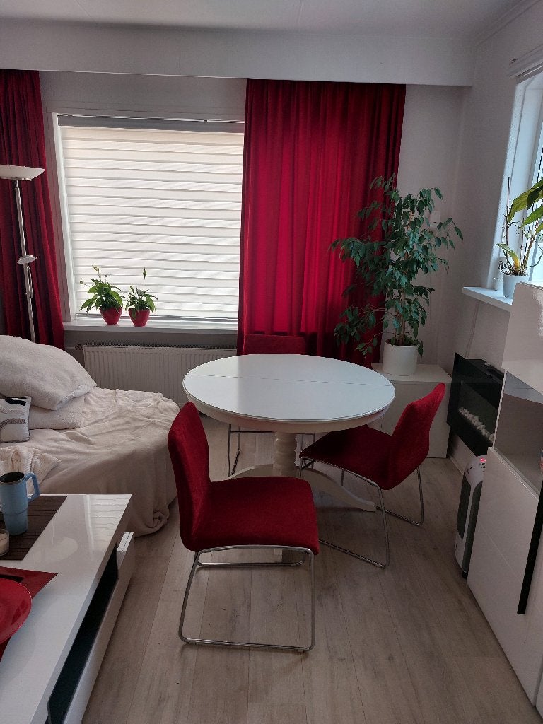 Inrichting, Ophalen, Gebruikt, Rond, Vijf personen of meer