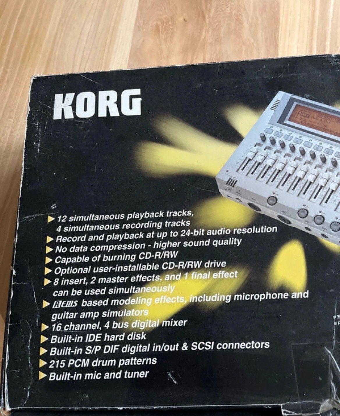 KORG D12 Digital Recording Studio, Ophalen of Verzenden, Gebruikt, 10 tot 20 kanalen, Microfooningang