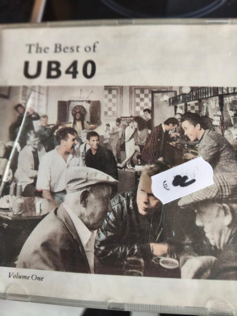 UB40 - The Best Of UB40 Volume One CD, Ophalen of Verzenden, 1980 - 1989, Gebruikt