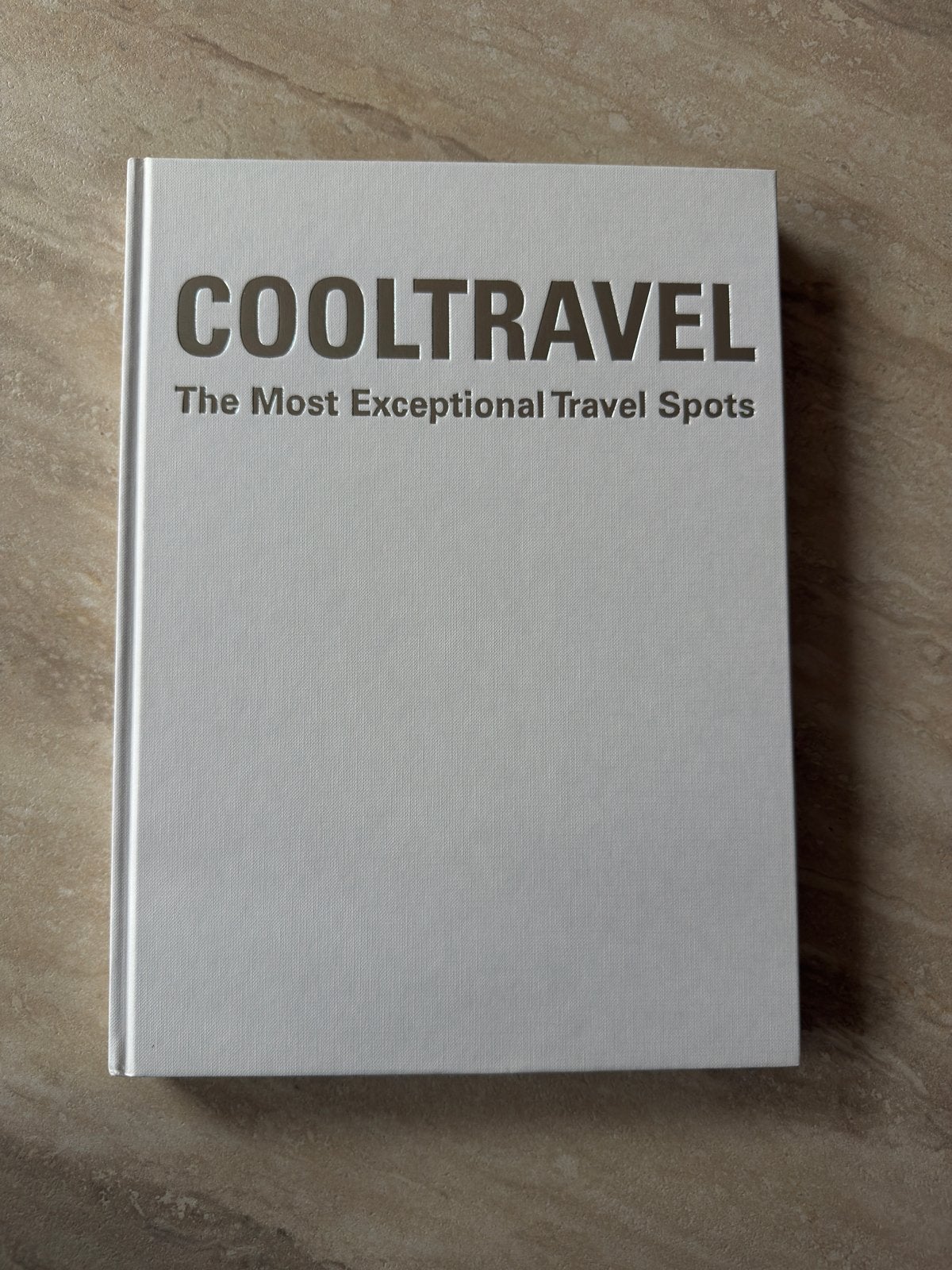 Tafelboek - COOL TRAVEL: the most exceptional travel spots, Boeken, Ophalen, Zo goed als nieuw