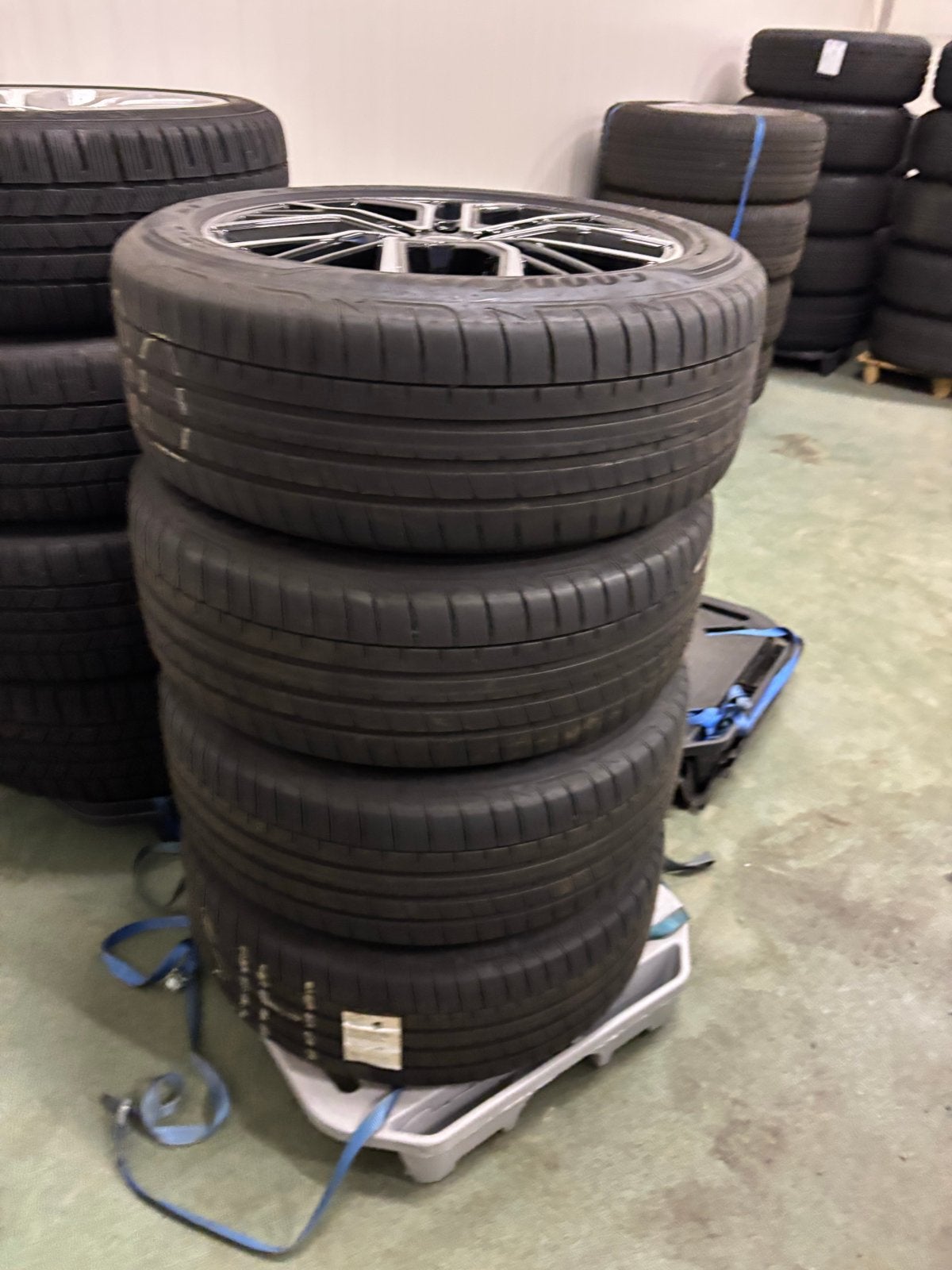 Goede set Goodyear Eagle 245/50R20 banden met velgen, Ophalen, Banden en Velgen, All Season, Terreinwagen