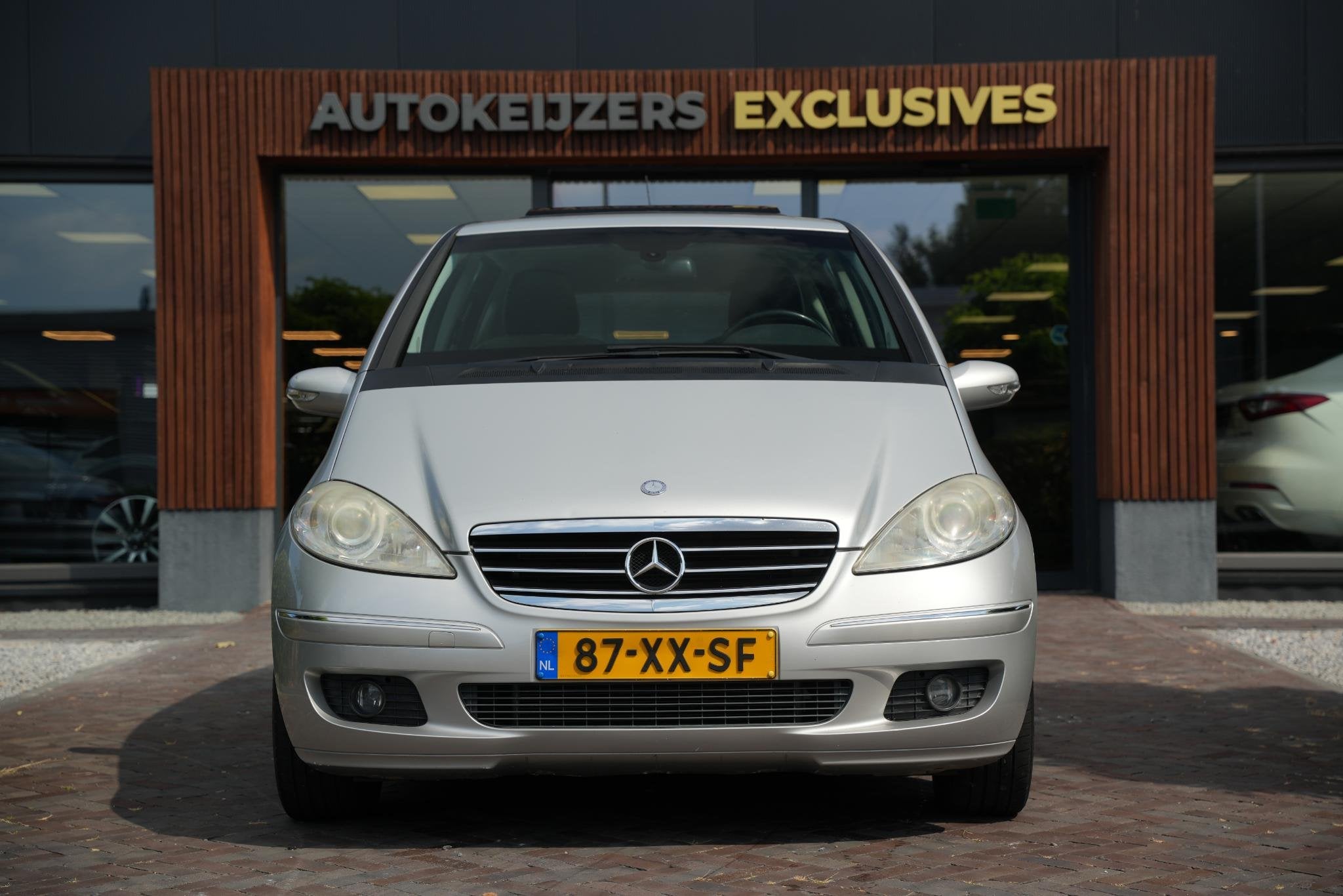 Mercedes-Benz A-klasse 150 Avantgarde Panoramadak Airco Trek, Voorwielaandrijving, Electronic Stability Program (ESP), 15 km/l