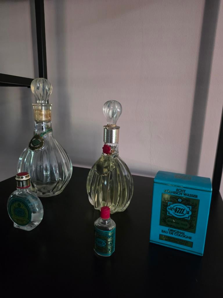 Verzameling 4711 eau de cologne flessen, Verzamelen, Parfumverzamelingen, Zo goed als nieuw, Parfumfles, Gevuld, Ophalen of Verzenden