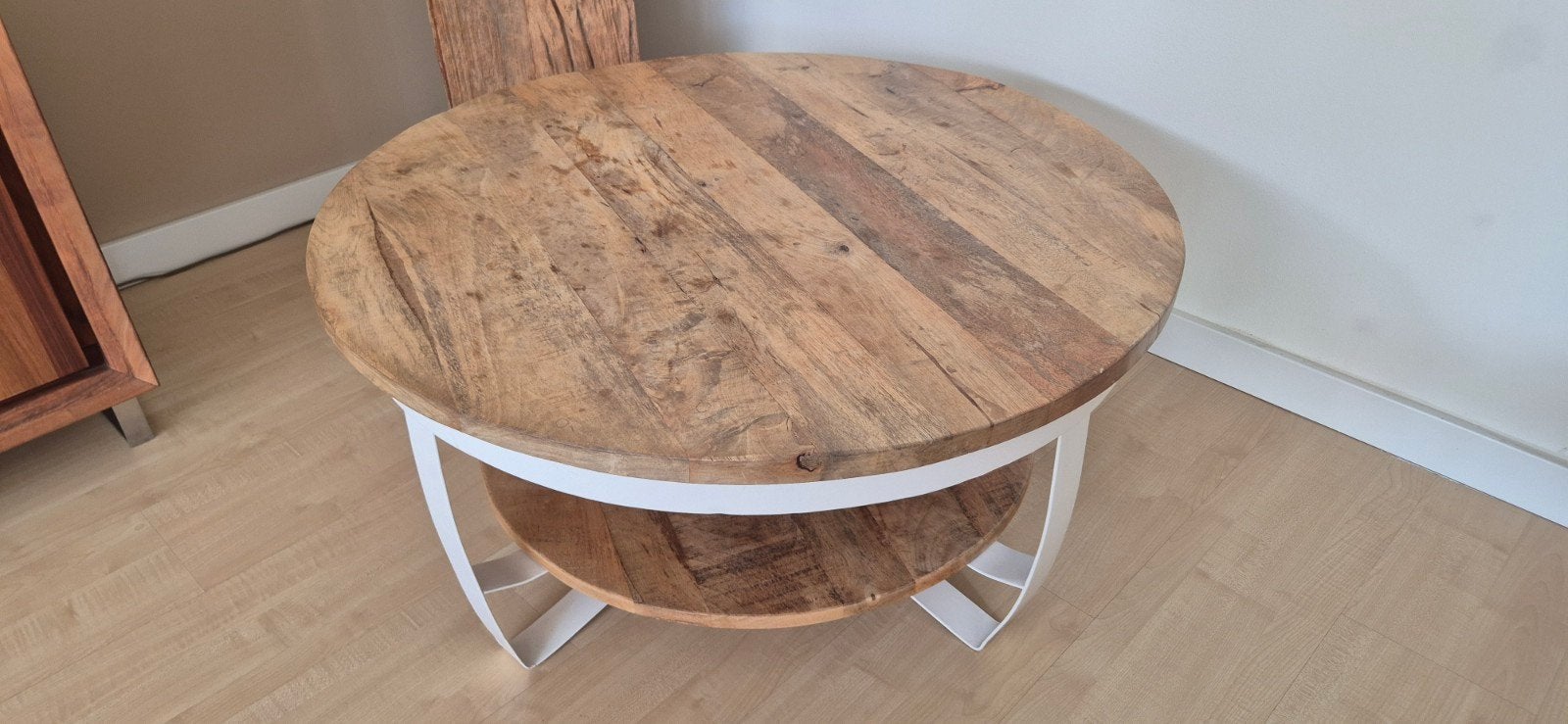 Ronde salontafel van mangohout met wit metalen frame, Gebruikt, 50 tot 100 cm, Modern, Industrieel, Rond