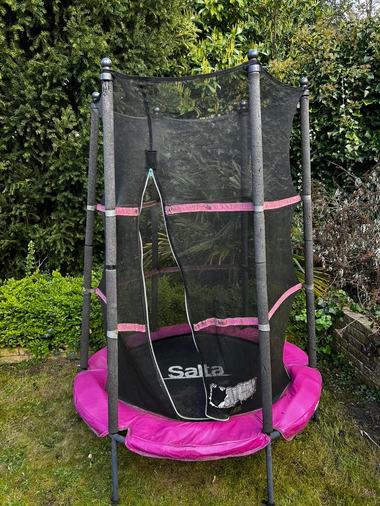 Salta trampoline Junior (met (extra!)nieuw springnet!!), Kinderen en Baby's, Speelgoed | Buiten | Trampolines, Ophalen, Gebruikt