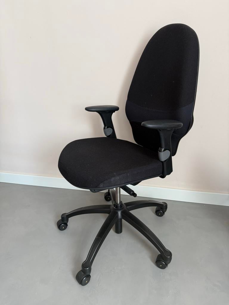 Zwarte Bureaustoel - Ergonomisch en Verstelbaar, Ophalen, Zwart, Zo goed als nieuw, Bureaustoel