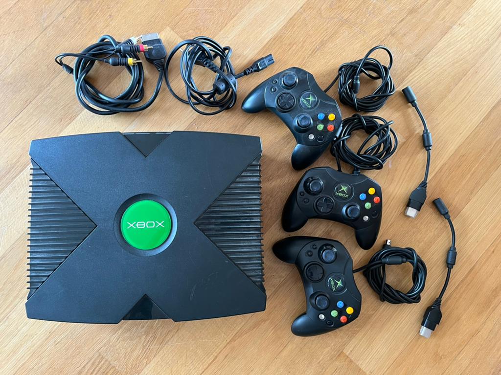 XBOX classic compleet 2004 werkend 3 spellen, Gebruikt, Overige genres, 2 spelers, Ophalen of Verzenden