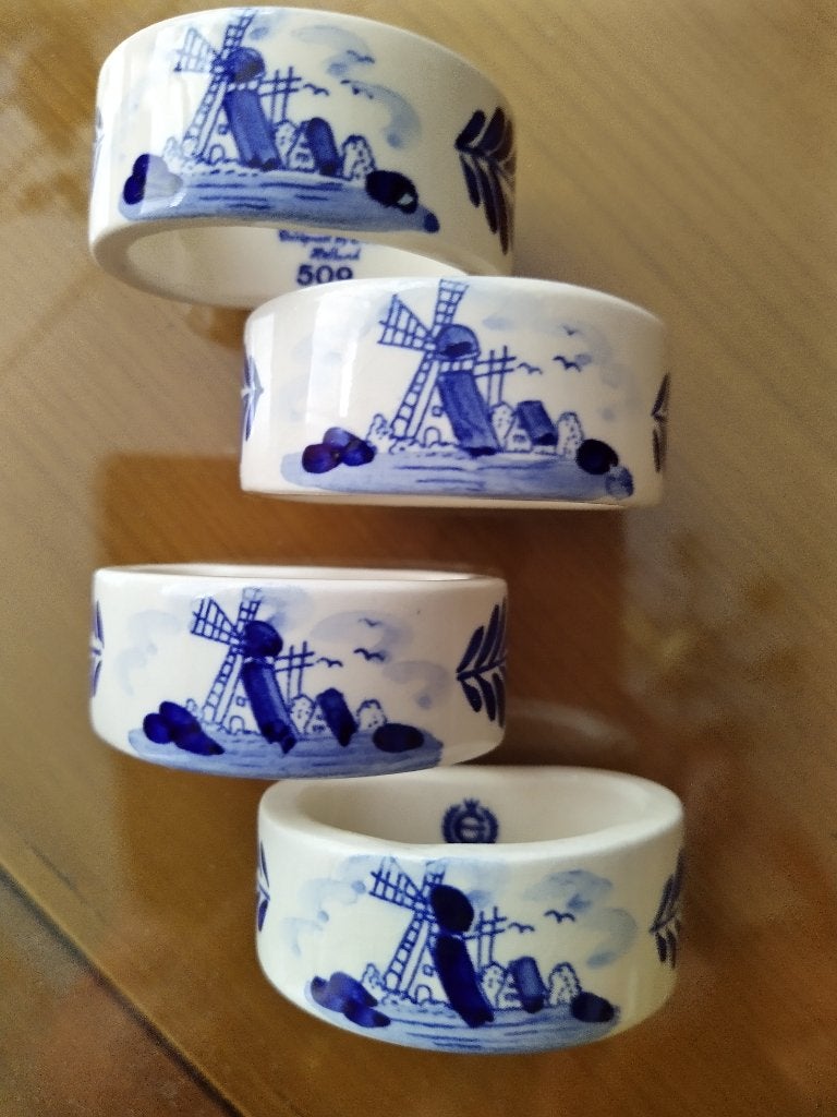 Servetringen porselein Delfsblauw, Antiek en Kunst, Curiosa en Brocante, Ophalen