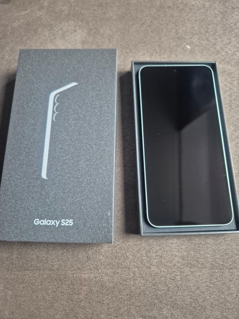 Samsung Galaxy S25 nieuw, Telecommunicatie, Mobiele telefoons | Samsung, 128 GB, Ophalen of Verzenden, Nieuw, Zwart
