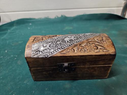 sieraden kistje hout met olifanten, Ophalen of Verzenden, 'T Olde Gre-j, Info@toldegrej.nl, Endepoelstraat 20f Didam