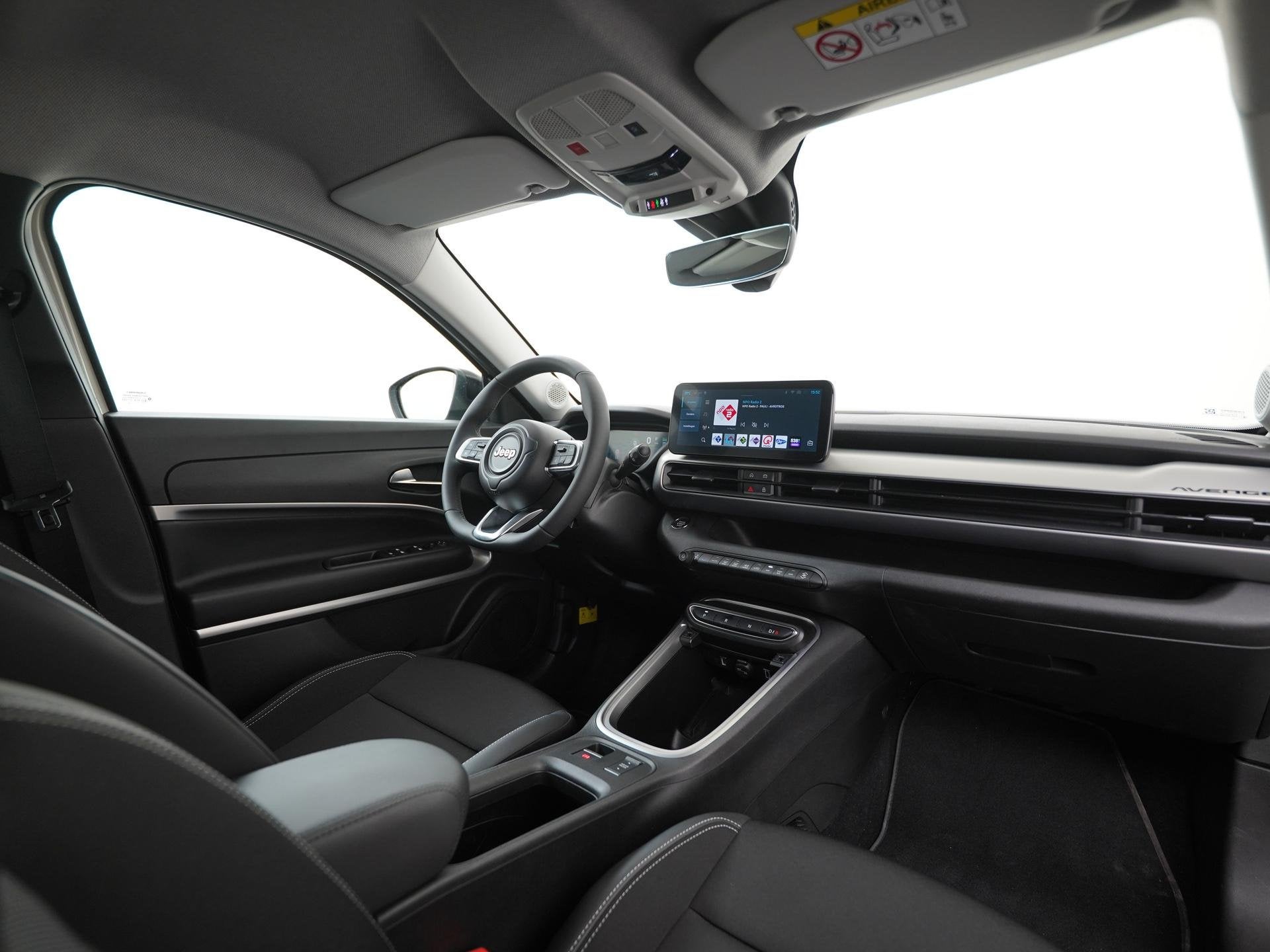 Jeep Avenger Summit 54 kWh 3 fase | SOH 97% | Camera | Carpl, Auto's, Jeep, Automatische klimaatregeling, 334 min, 156 pk, 97 %