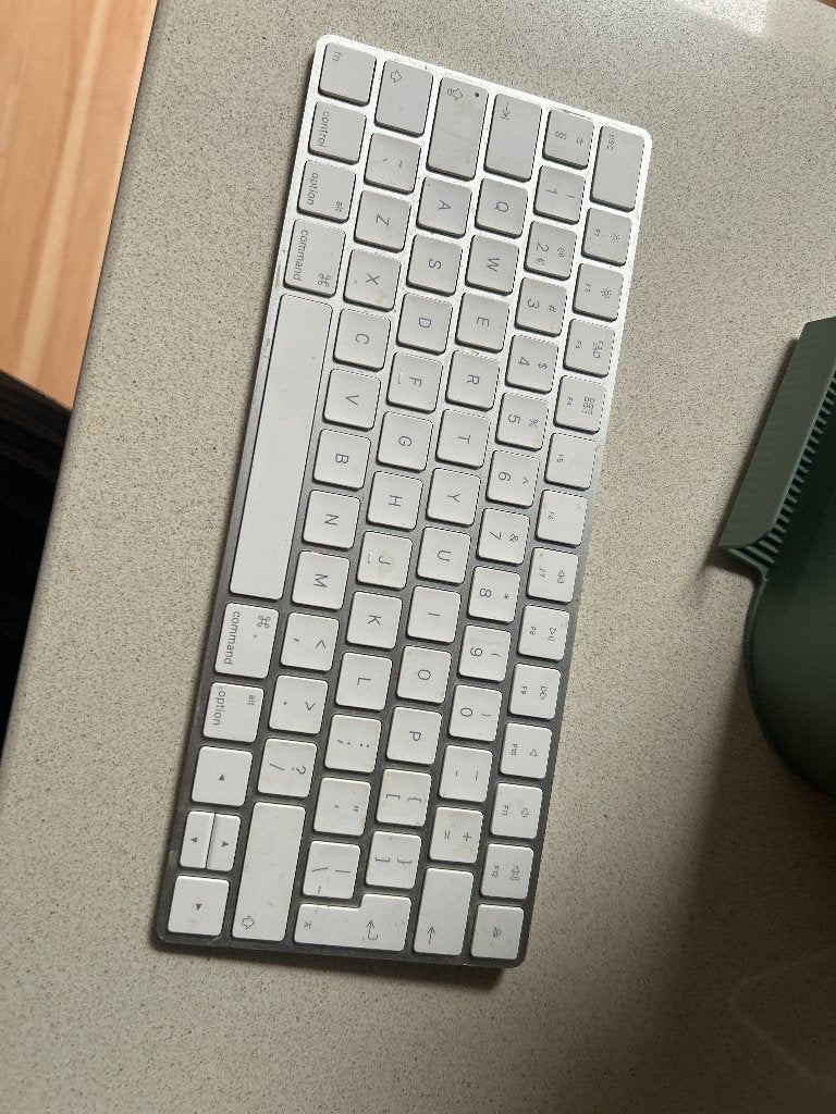 Apple Wireless Magic Keyboard (A1644) Silver, Gebruikt, Ophalen of Verzenden, Draadloos, Qwerty