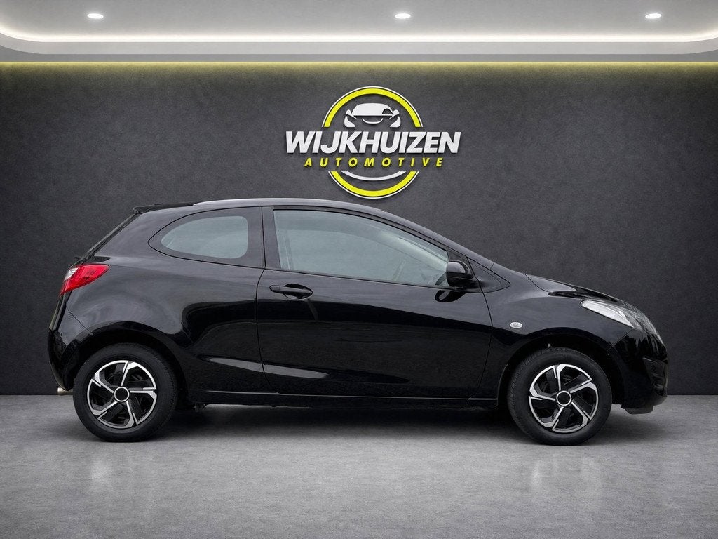 Mazda 2 1.3 XS met Origineel 38.933 km ! Nieuwstaat ! Dealer, Auto's, Mazda, Voorwielaandrijving, Euro 5, Stof, Gebruikt