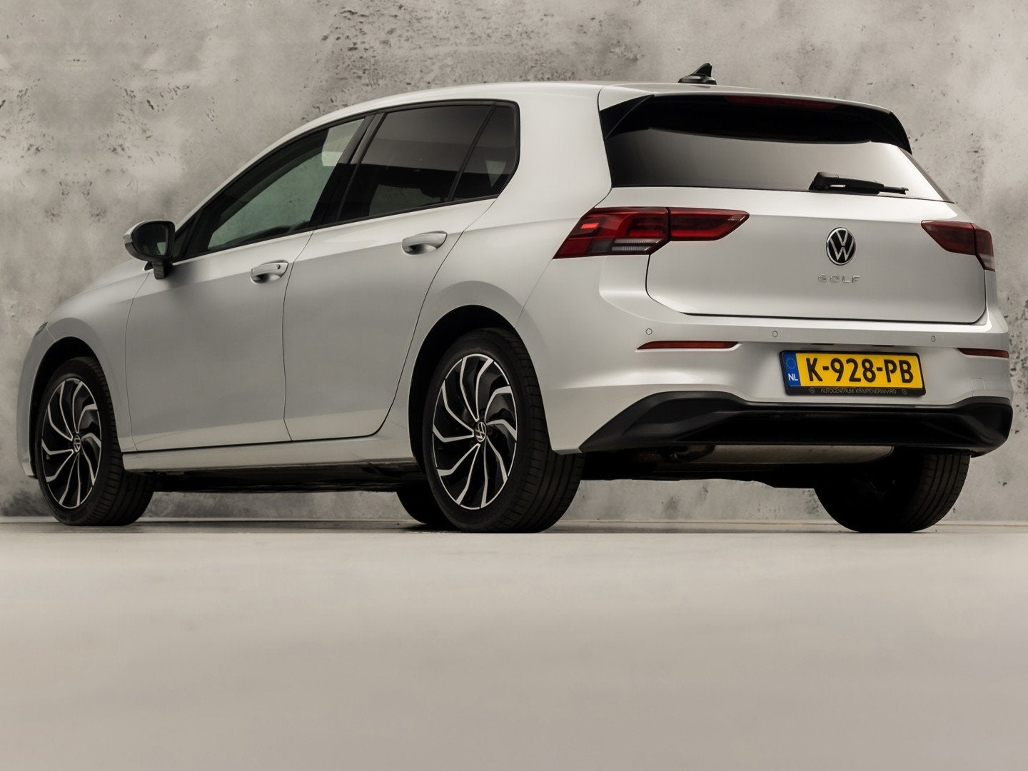 Volkswagen Golf 1.5 TSI Sport (APPLE CARPLAY, GROOT NAVI, 4, 12 maanden, Stof, 4 cilinders, Golf
