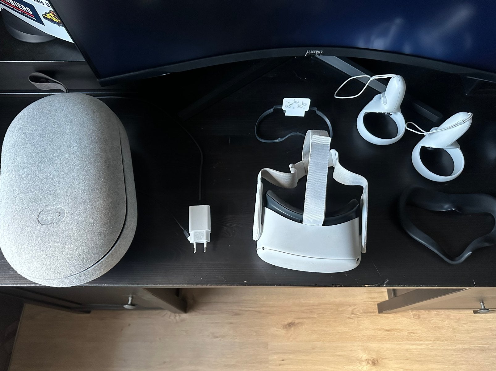 Meta Quest 2 256GB + Travel Box – Zo goed als nieuw, Spelcomputers en Games, Virtual Reality, Ophalen of Verzenden, Zo goed als nieuw