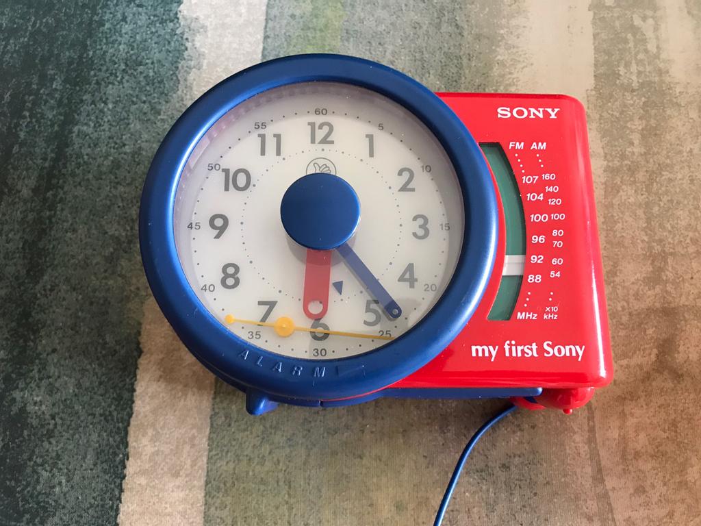 Vintage Sony my first Sony wekkerradio, Witgoed en Apparatuur, Ophalen of Verzenden, Gebruikt