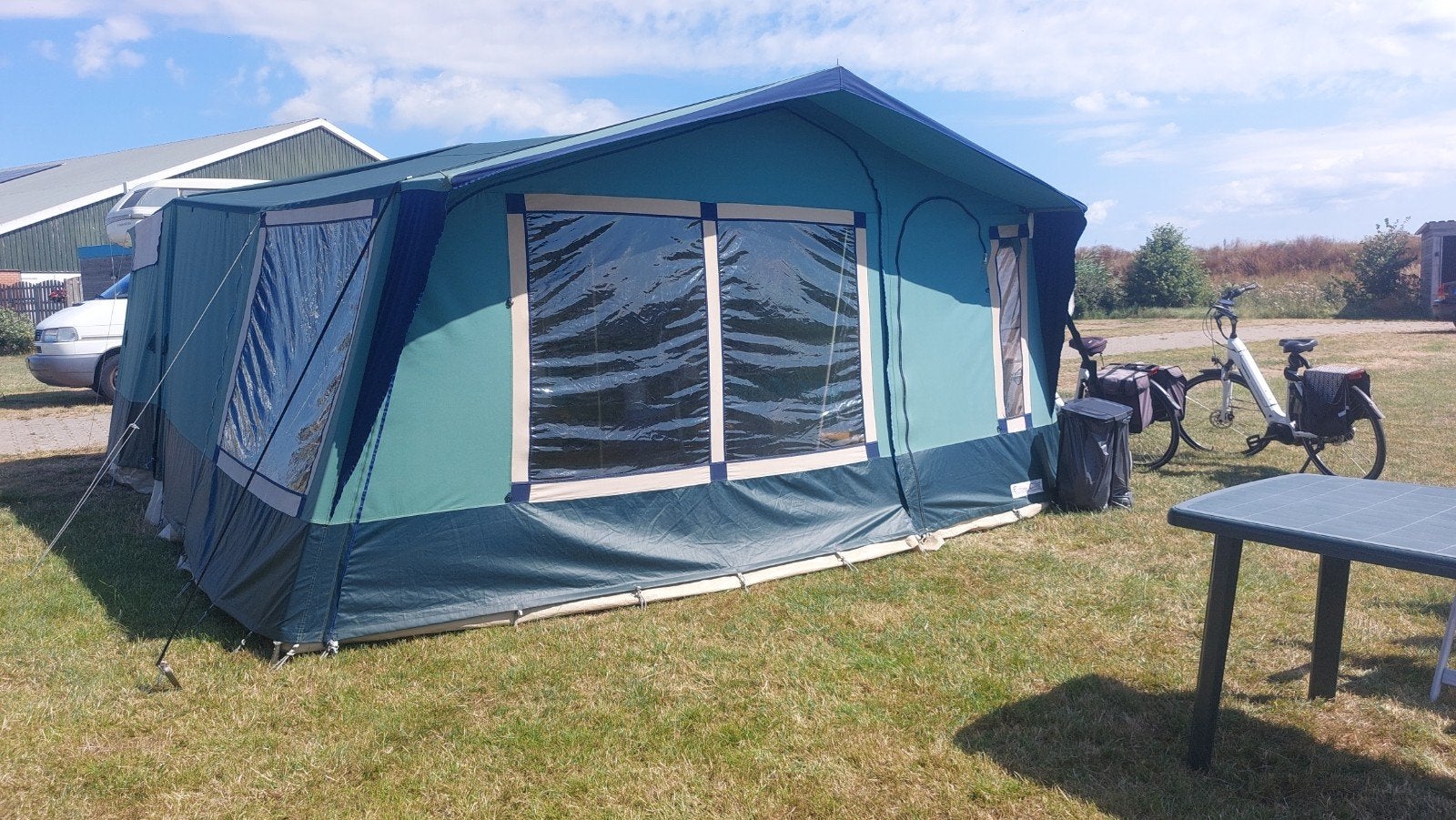 Vouwwagen Europa Camper de luxe met cabanon tent, Ophalen