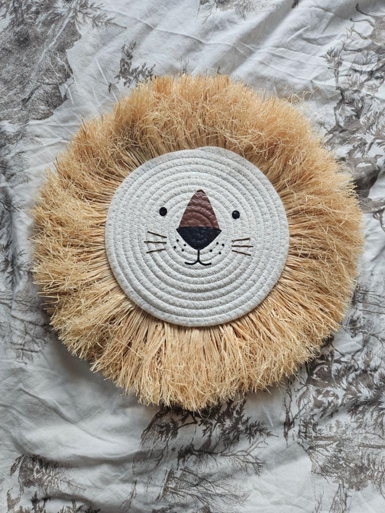 Leeuw wanddecoratie - Blokker - Ø 40 cm, Huis en Inrichting, Decoratieobject, Zo goed als nieuw, Natuurlijk materiaal, Met ophangsysteem