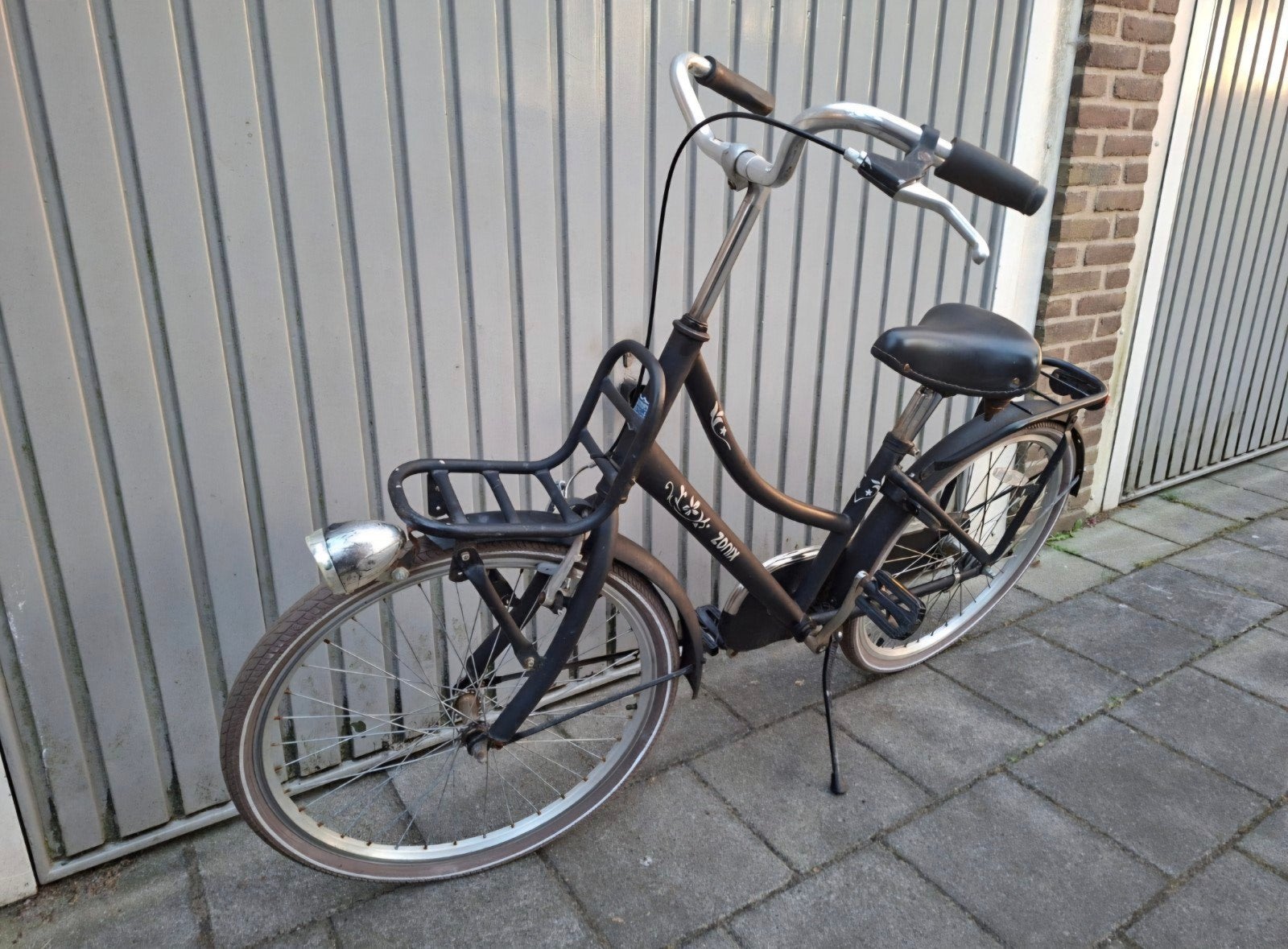 Zwarte 24 inch Citybike met hand- en terugtraprem, Overige merken, Terugtraprem, Gebruikt, Ophalen of Verzenden