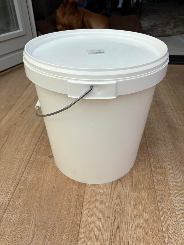 Witte emmer 30 liter met deksel, Ophalen, Gebruikt, Kunststof, Met deksel