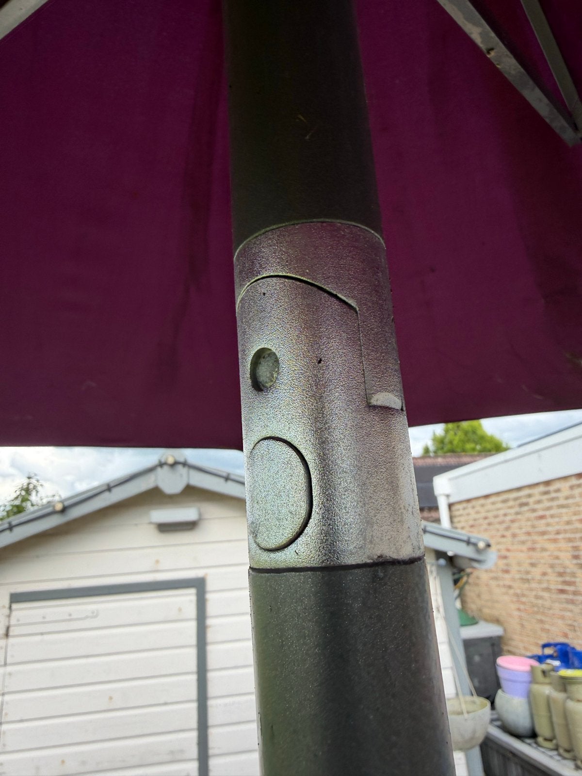 2x Parasol met voet, kleur paars. Afmeting 240 cm, Tuin en Terras, Parasols, Ophalen, Gebruikt, Kantelbaar, 2 tot 3 meter