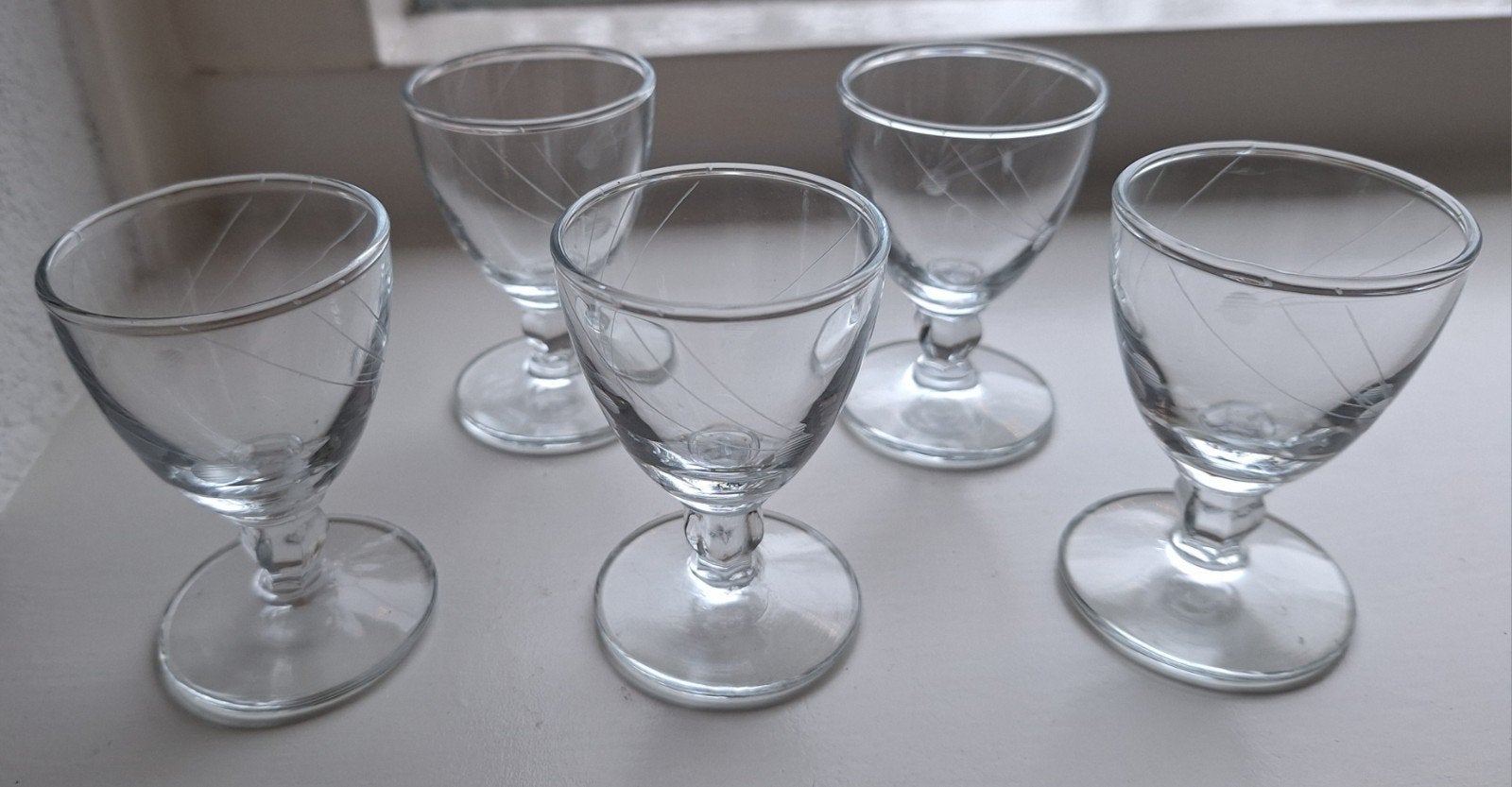 5 borrelglaasjes met gravure

Samen voor €1,75

Kijk ook een, Ophalen of Verzenden, Zo goed als nieuw, Glas, Glas of Glazen