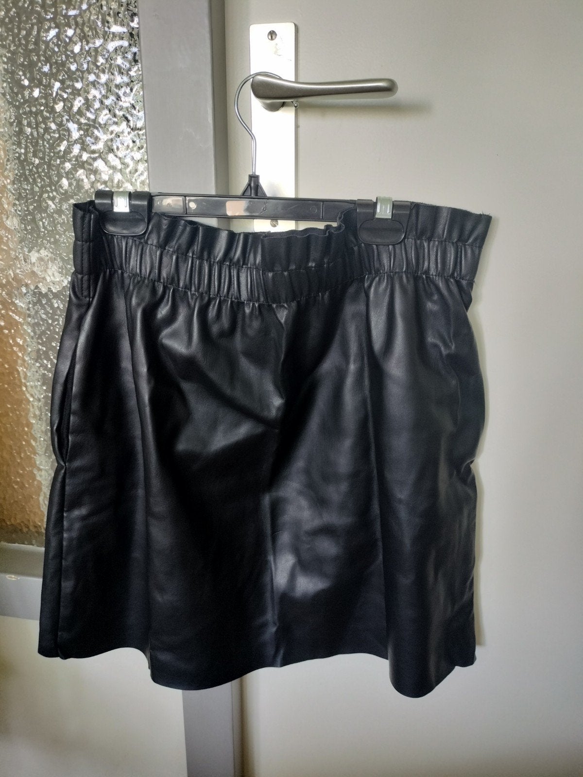 Zwarte kunstleren rok van Zara Knit, maat M, Kleding | Dames, Zwart, Nieuw, Zara Knit, Boven de knie