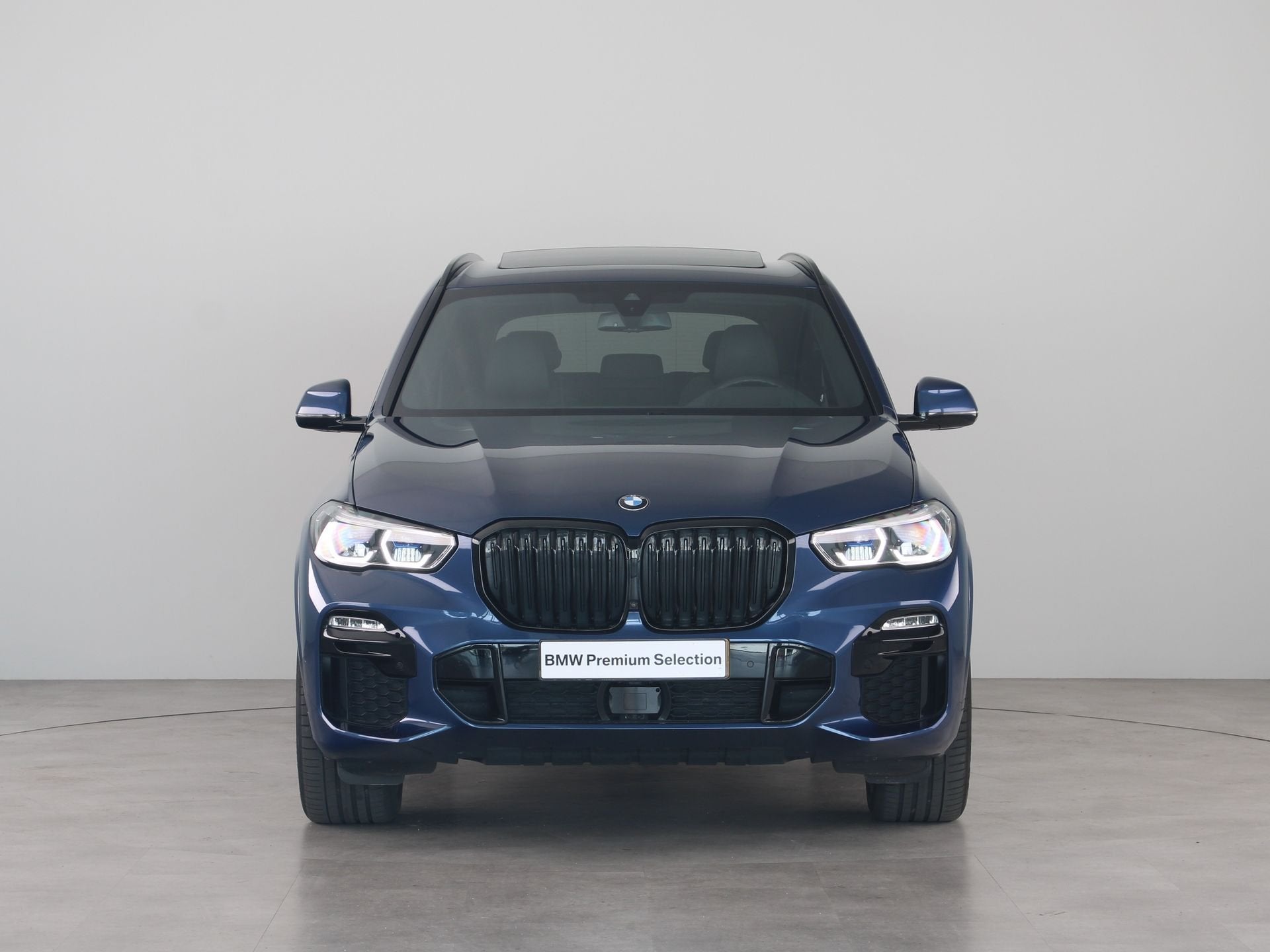 BMW X5 xDrive45e High Executive M Sport Trekhaak Accu SoH 98, Auto's, 389 pk, Gebruikt, Lichtsensor, Met garantie (alle)