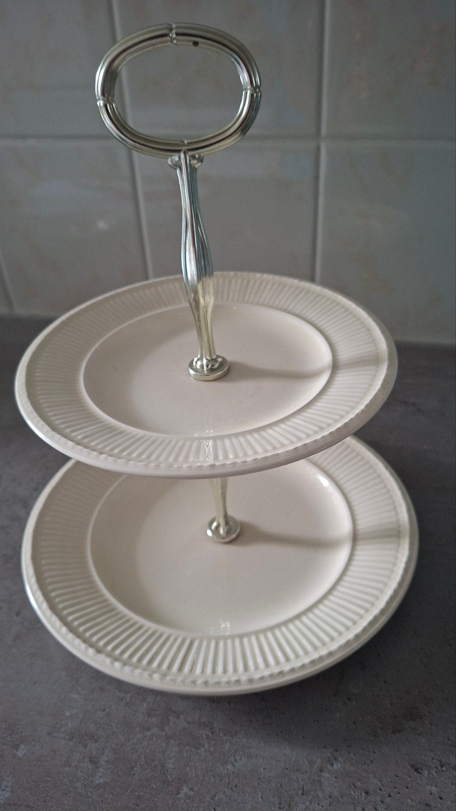 Wedgwood Edme etagere - 2-laags gebaksschaal, Ophalen, Zo goed als nieuw