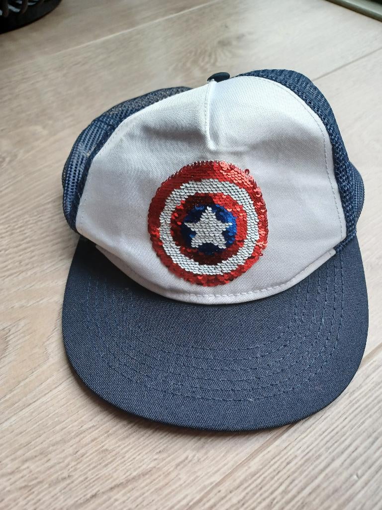 Captain America pet, Kinderen en Baby's, Kinderkleding | Petten en Hoeden, Gebruikt, Jongen of Meisje, Ophalen of Verzenden, Pet