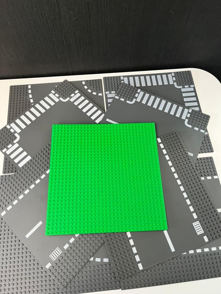 Lego platen weg en 1 groene plaat, Ophalen of Verzenden