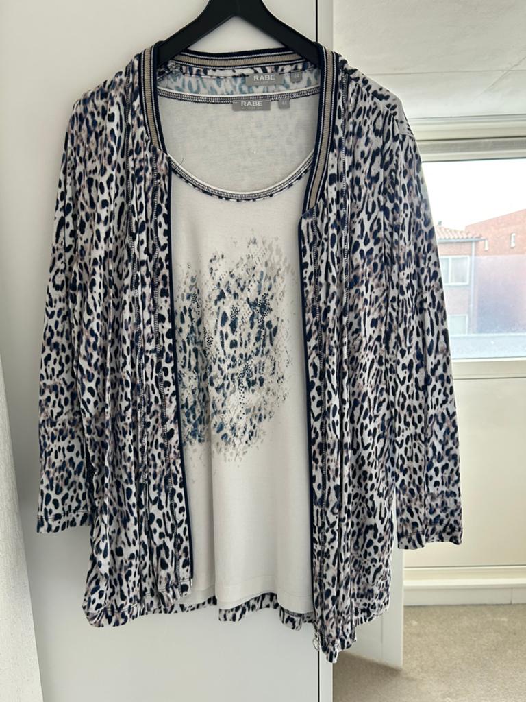 Te koop mooie dames merkkleding, Ophalen, Zo goed als nieuw, Maat 42/44 (L), Blauw
