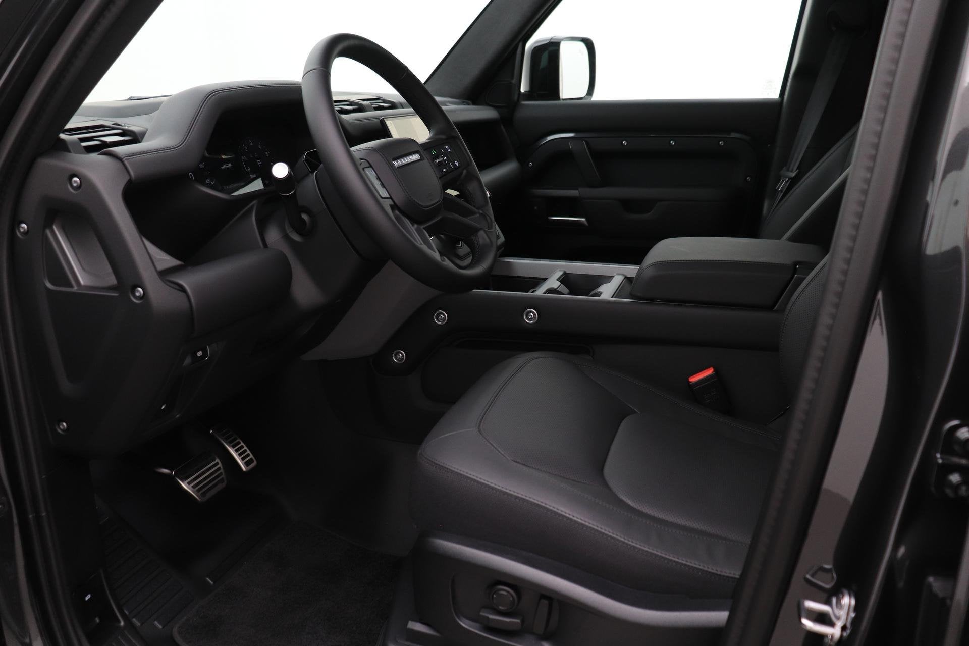 Land Rover Defender 2.0 P300e 110 X | FACELIFT | ClearSight, Automaat, Gebruikt, 4 cilinders, Bruin
