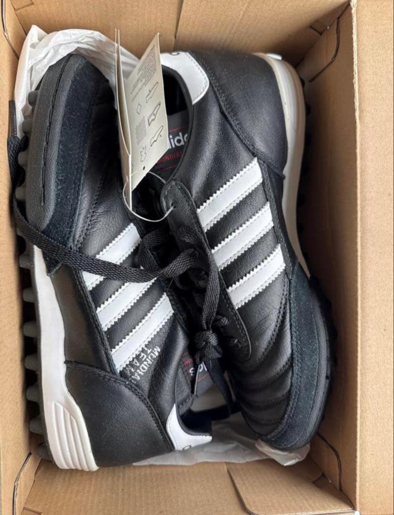 Adidas Mundial Team en Copa voetbalschoenen - Nieuw in doos, Ophalen of Verzenden, Nieuw, Schoenen
