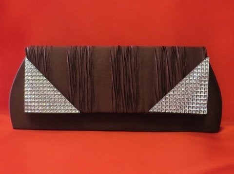 Te koop aangeboden: Mooie bruine strass steentjes clutch  , Ophalen of Verzenden, Nieuw, Bruin, Avondtasje