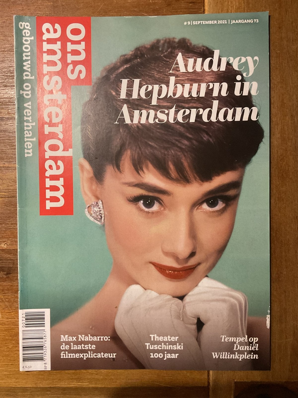 Ons Amsterdam Magazine - Audrey Hepburn in Amsterdam, Ophalen of Verzenden, Zo goed als nieuw, Overige typen