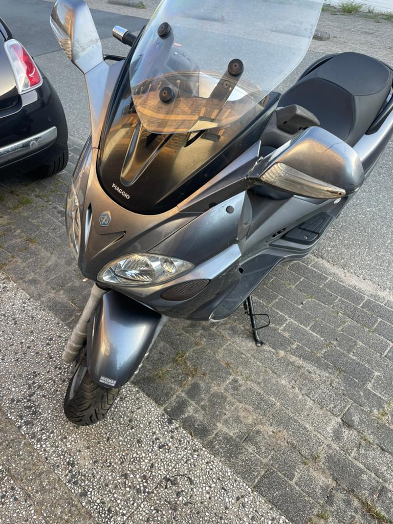 Piaggio Motor Scooter 500CC. Laatste kans! Tot 08-06, 4 cilinders, Vierwielaandrijving, Te koop, 750 kg