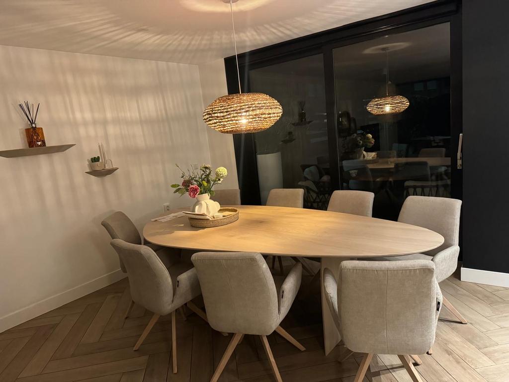 Stijlvolle kiezelvormige eettafel, 100 tot 150 cm, Afmeting 270x120 cm, Eikenhout, 200 cm of meer