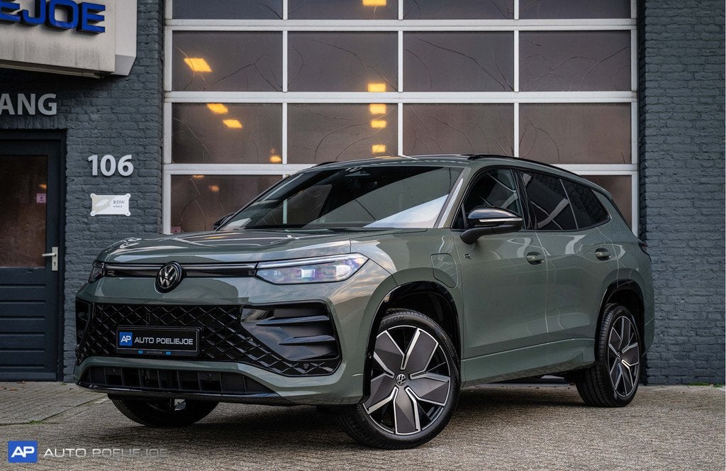 Volkswagen Tayron 1.5 eHybrid 272PK, R-Line, Edition, Nieuw,, Auto's, Volkswagen, Stof, Zwart, 4 cilinders, 1848 kg